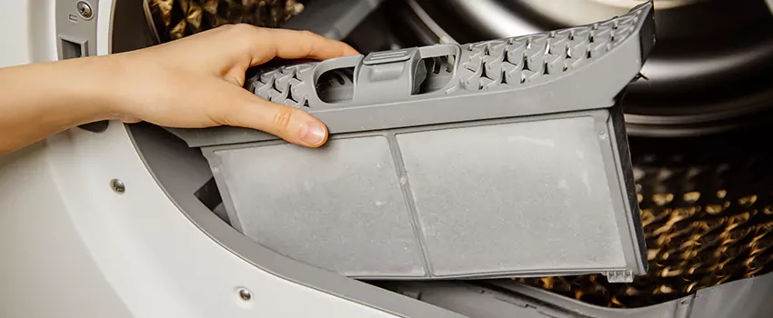 Signs Of A Clogged Dryer Lint Trap in Rolling Meadows, Illinois